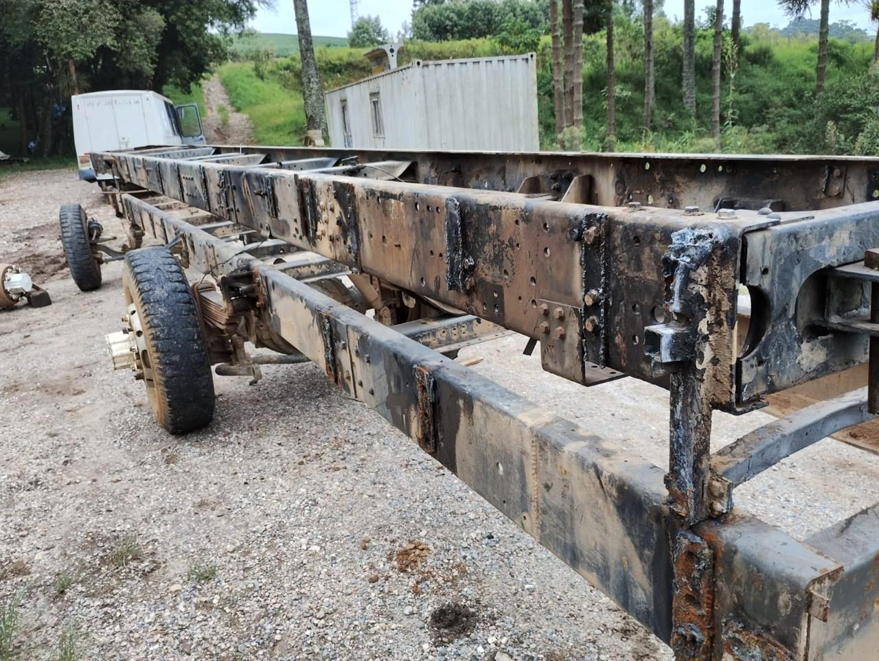 Chassi 12 metros/ Mercedes Benz